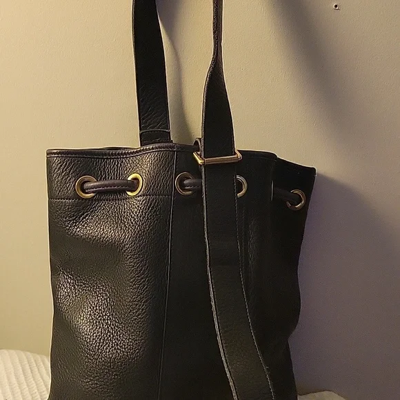 Dooney & Bourke Black Leather Shoulder Bag - Picture 3 of 4
